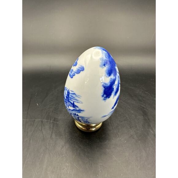 The Franklin Mint Egg Blue White Porcelain Collectible Delft Style 3" 1990 - Picture 3 of 8